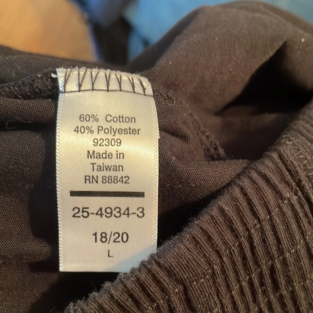 BLACK WIDE LEG CAPRI - Picture 6 of 6